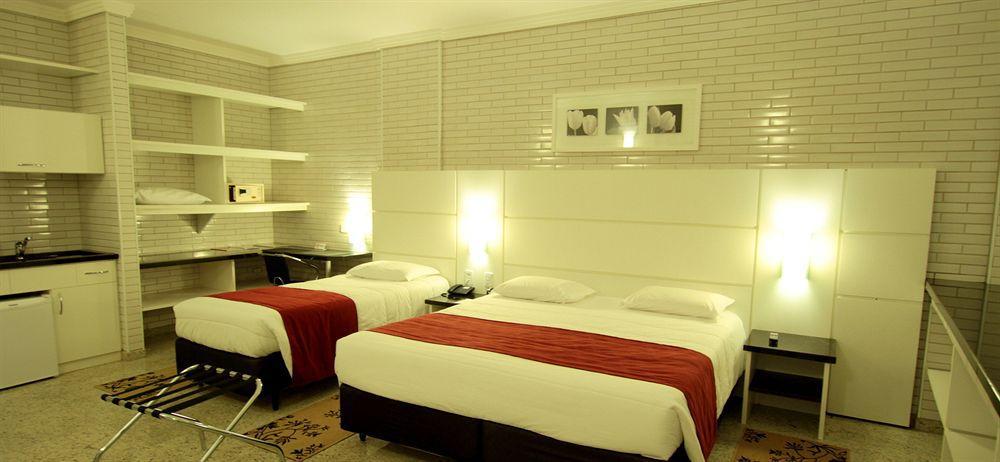 Hotel Confiance Soho Batel Куритиба Екстериор снимка