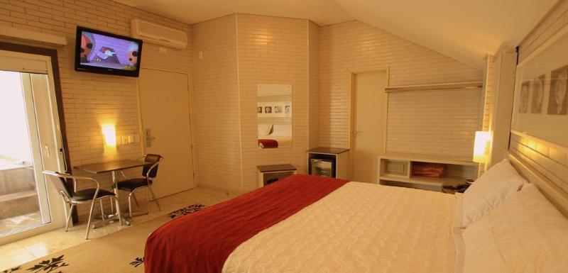 Hotel Confiance Soho Batel Куритиба Екстериор снимка